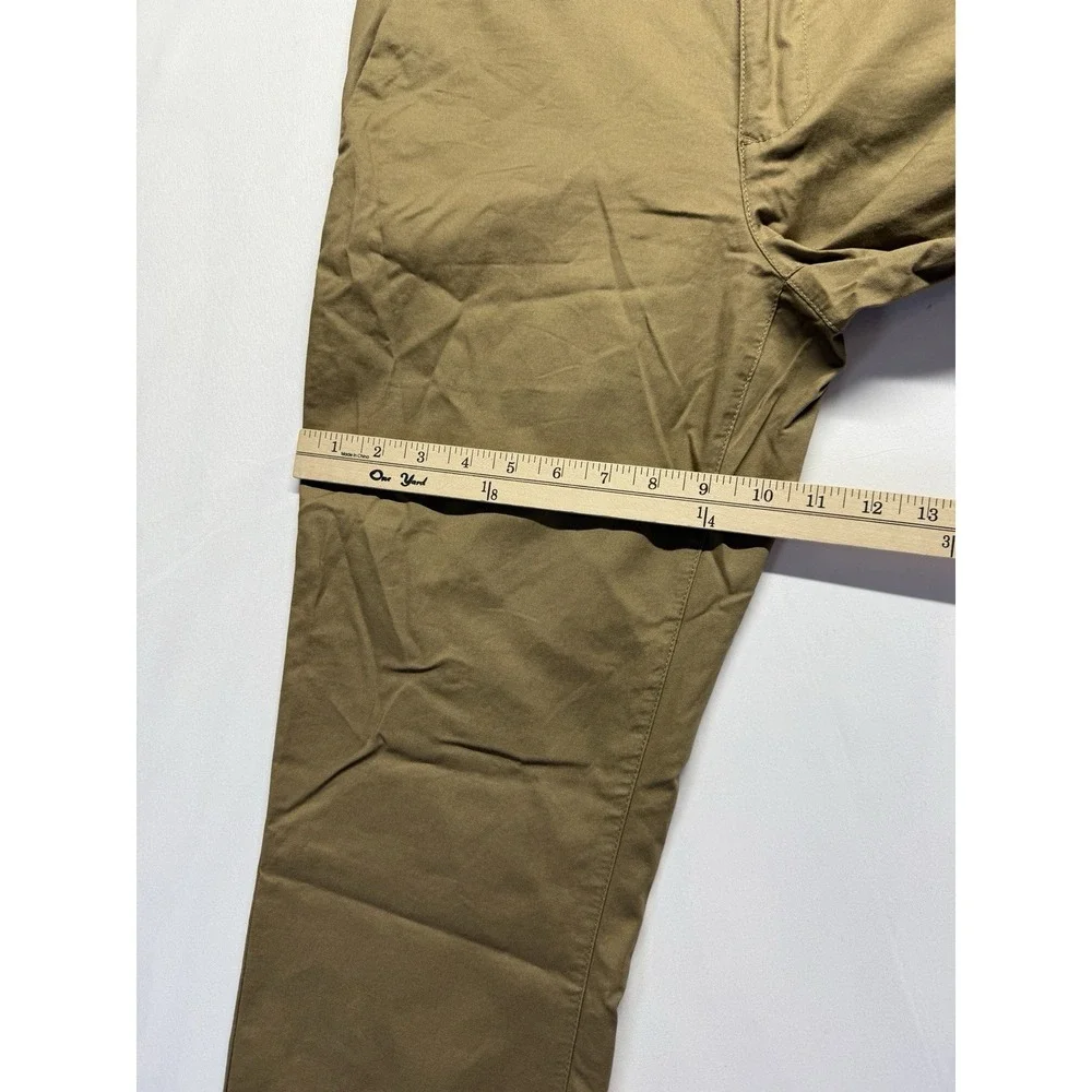 Old Navy Ultimate Tech Slim Pants Men 32x29 Khaki Quick Dry Stretch Chino Casual